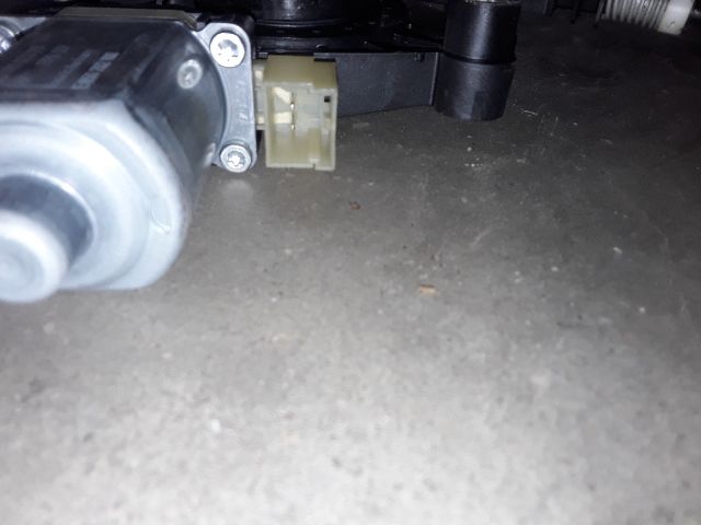 bontott SKODA OCTAVIA III Jobb első Ablakemelő Szerkezet (Elektromos)