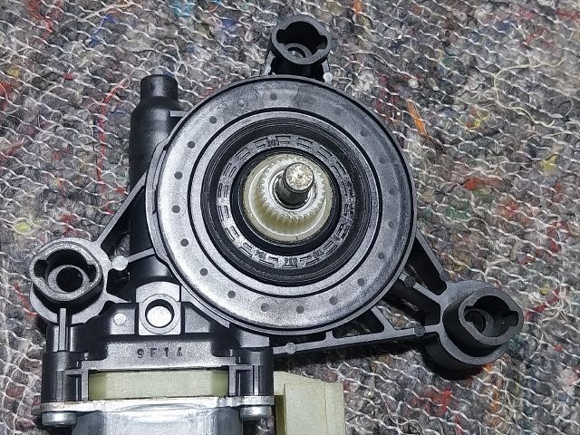 bontott SKODA OCTAVIA III Jobb első Ablakemelő Szerkezet (Elektromos)