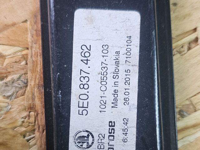 bontott SKODA OCTAVIA III Jobb első Ablakemelő Szerkezet (Elektromos)