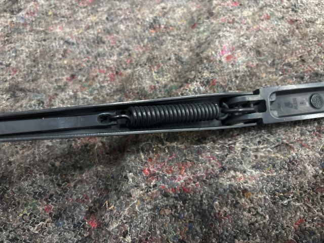 bontott SKODA OCTAVIA III Jobb első Ablaktörlő Kar