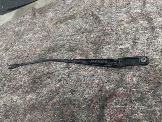 bontott SKODA OCTAVIA III Jobb első Ablaktörlő Kar