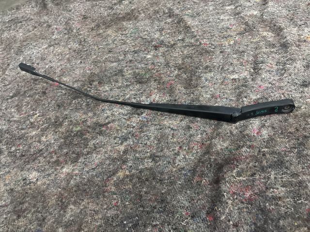 bontott SKODA OCTAVIA III Jobb első Ablaktörlő Kar