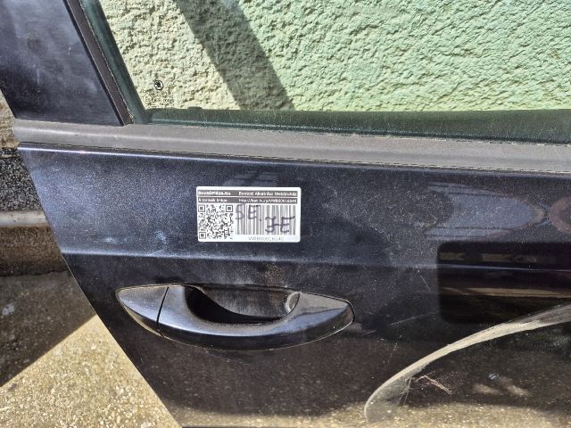 bontott SKODA OCTAVIA III Jobb első Ajtó (Részeivel)
