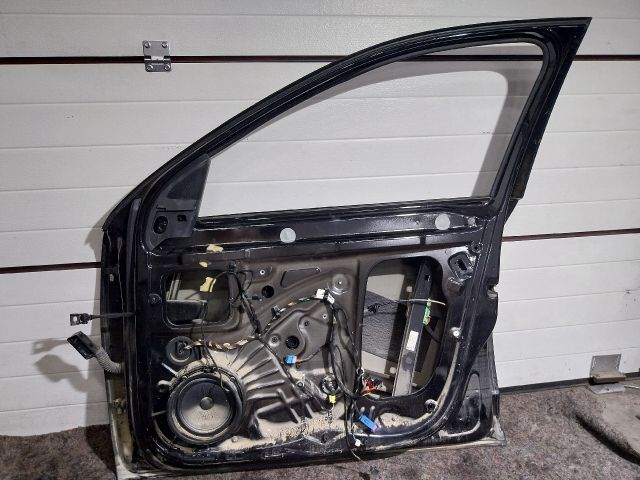 bontott SKODA OCTAVIA III Jobb első Ajtó (Részeivel)