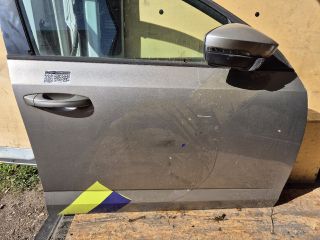 bontott SKODA OCTAVIA III Jobb első Ajtó (Részeivel)