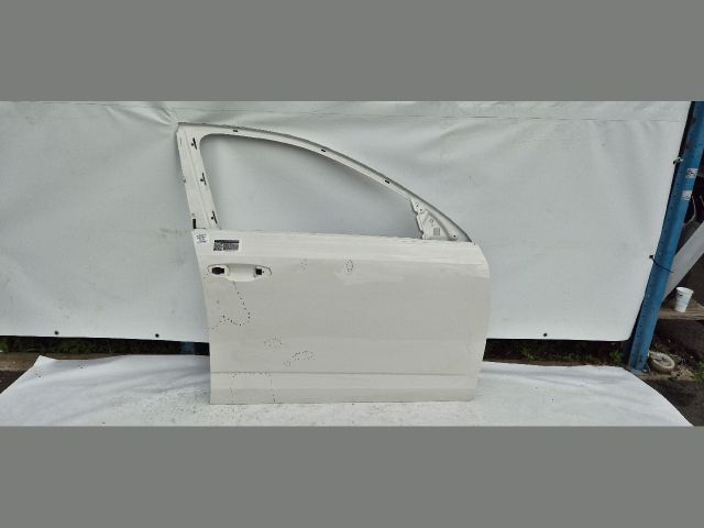 bontott SKODA OCTAVIA III Jobb első Ajtó (Üres lemez)