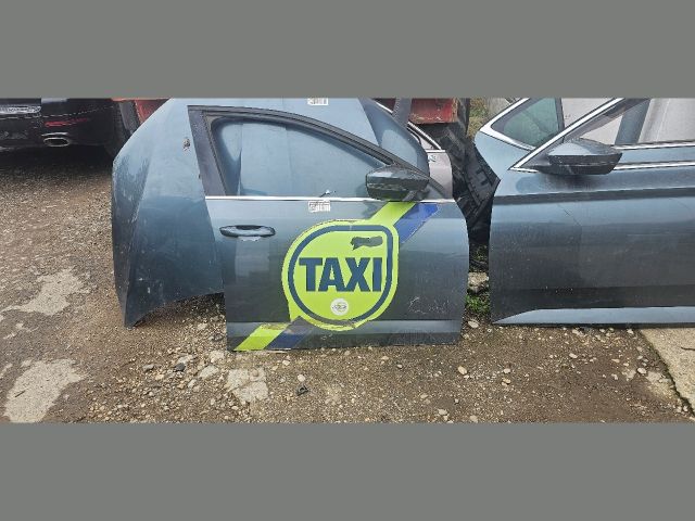 bontott SKODA OCTAVIA III Jobb első Ajtó (Üres lemez)