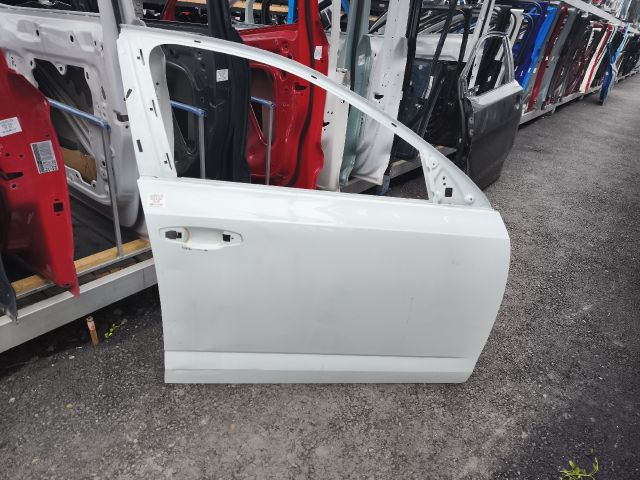 bontott SKODA OCTAVIA III Jobb első Ajtó (Üres lemez)