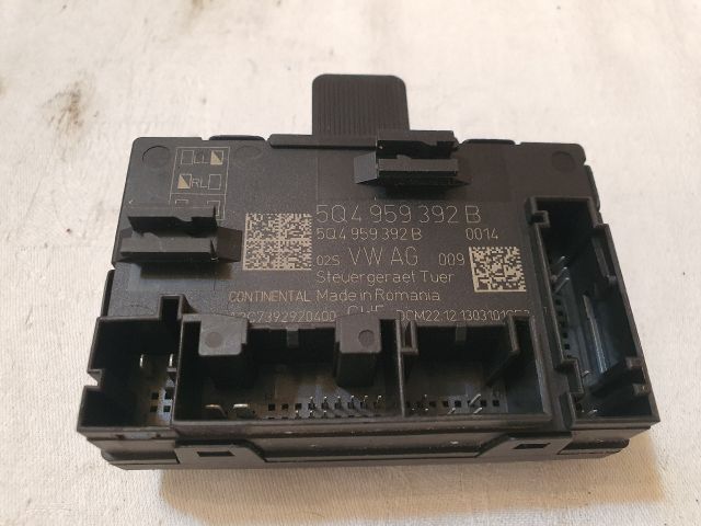 bontott SKODA OCTAVIA III Jobb első Ajtó Vezérlőegység