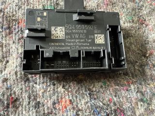 bontott SKODA OCTAVIA III Jobb első Ajtó Vezérlőegység