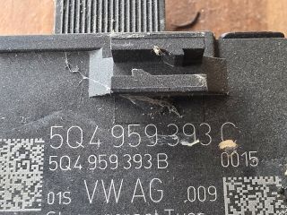 bontott SKODA OCTAVIA III Jobb első Ajtó Vezérlőegység