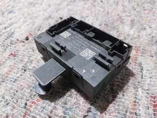 bontott SKODA OCTAVIA III Jobb első Ajtó Vezérlőegység