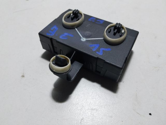 bontott SKODA OCTAVIA III Jobb első Ajtó Vezérlőegység