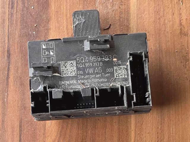 bontott SKODA OCTAVIA III Jobb első Ajtó Vezérlőegység