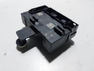 bontott SKODA OCTAVIA III Jobb első Ajtó Vezérlőegység