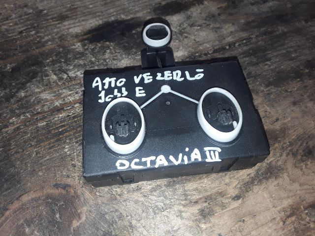 bontott SKODA OCTAVIA III Jobb első Ajtó Vezérlőegység