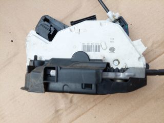 bontott SKODA OCTAVIA III Jobb első Ajtózár