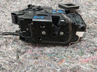 bontott SKODA OCTAVIA III Jobb első Ajtózár