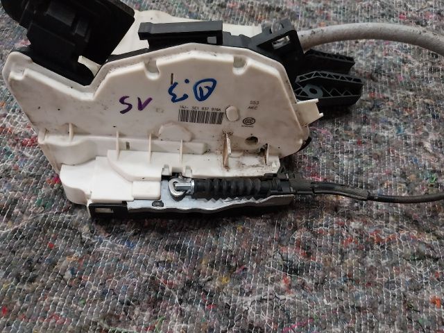 bontott SKODA OCTAVIA III Jobb első Ajtózár