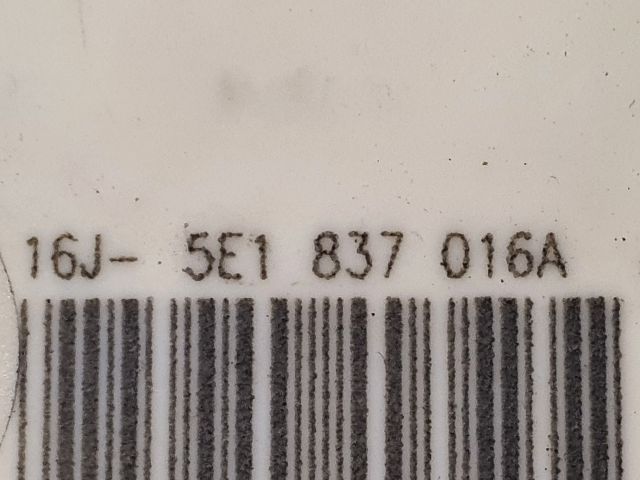 bontott SKODA OCTAVIA III Jobb első Ajtózár