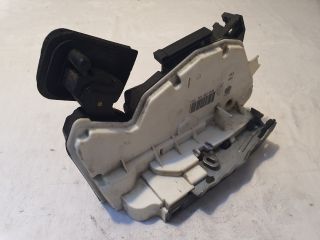 bontott SKODA OCTAVIA III Jobb első Ajtózár