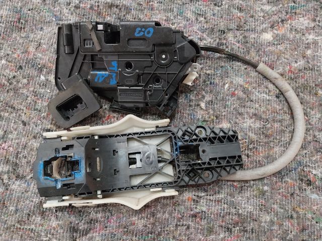 bontott SKODA OCTAVIA III Jobb első Ajtózár