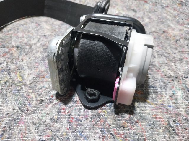 bontott SKODA OCTAVIA III Jobb első Biztonsági Öv