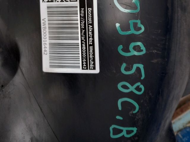 bontott SKODA OCTAVIA III Jobb első Első Dobbetét (Kerékjárati, Műanyag)