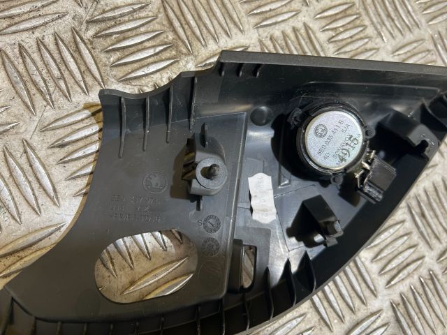 bontott SKODA OCTAVIA III Jobb első Hangszóró