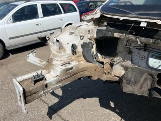 bontott SKODA OCTAVIA III Jobb első Negyed Karosszéria Csomag