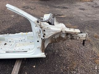 bontott SKODA OCTAVIA III Jobb első Negyed Karosszéria Csomag