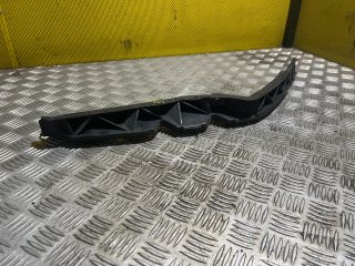 bontott SKODA OCTAVIA III Jobb első Oldal Lökhárító Tartó (Műanyag)