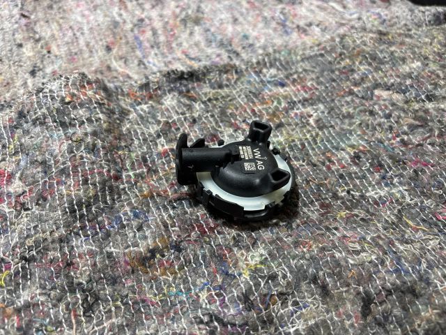 bontott SKODA OCTAVIA III Jobb első Oldal Ütközés Érzékelő