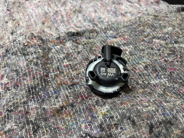 bontott SKODA OCTAVIA III Jobb első Oldal Ütközés Érzékelő