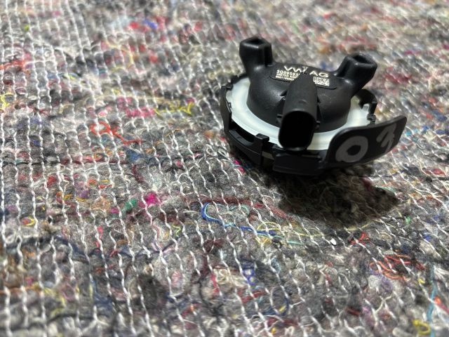 bontott SKODA OCTAVIA III Jobb első Oldal Ütközés Érzékelő