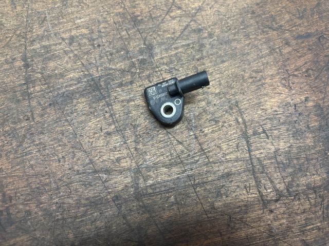 bontott SKODA OCTAVIA III Jobb első Oldal Ütközés Érzékelő