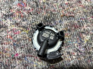 bontott SKODA OCTAVIA III Jobb első Oldal Ütközés Érzékelő