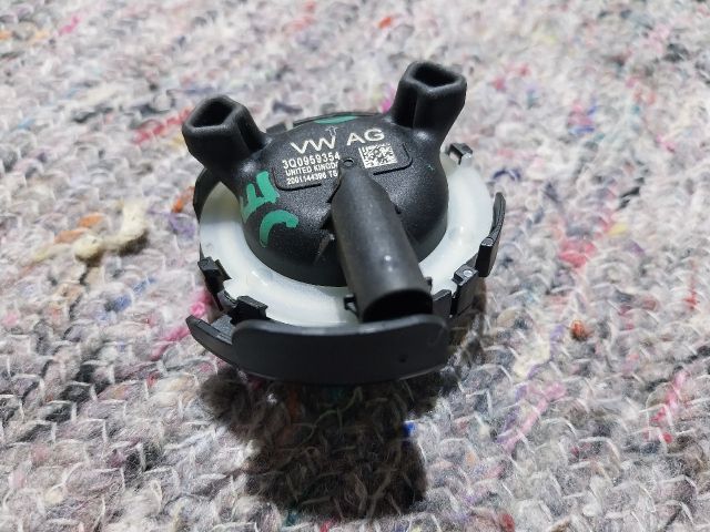 bontott SKODA OCTAVIA III Jobb első Oldal Ütközés Érzékelő