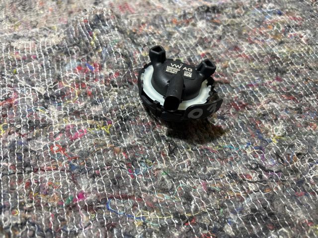 bontott SKODA OCTAVIA III Jobb első Oldal Ütközés Érzékelő