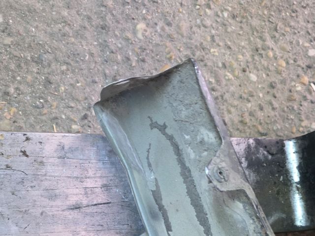 bontott SKODA OCTAVIA III Jobb első Sárvédő