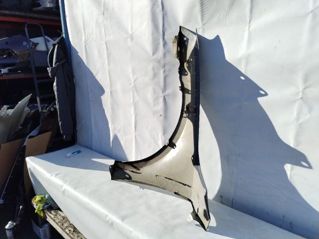 bontott SKODA OCTAVIA III Jobb első Sárvédő