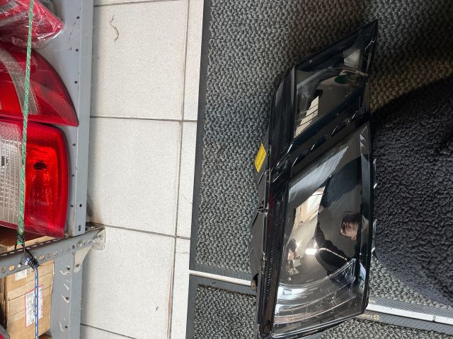 bontott SKODA OCTAVIA III Jobb Fényszóró