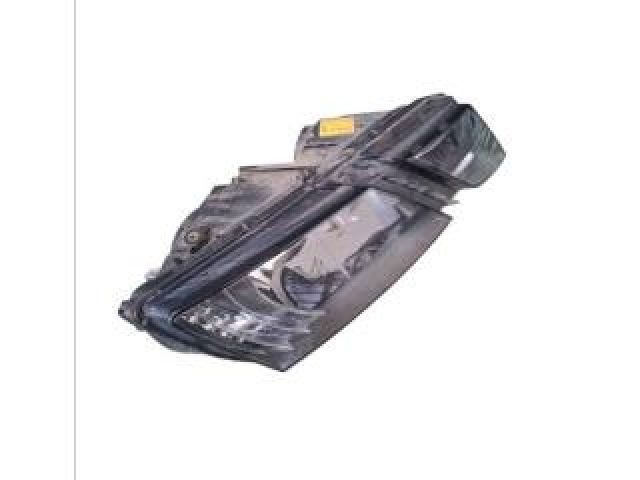 bontott SKODA OCTAVIA III Jobb Fényszóró