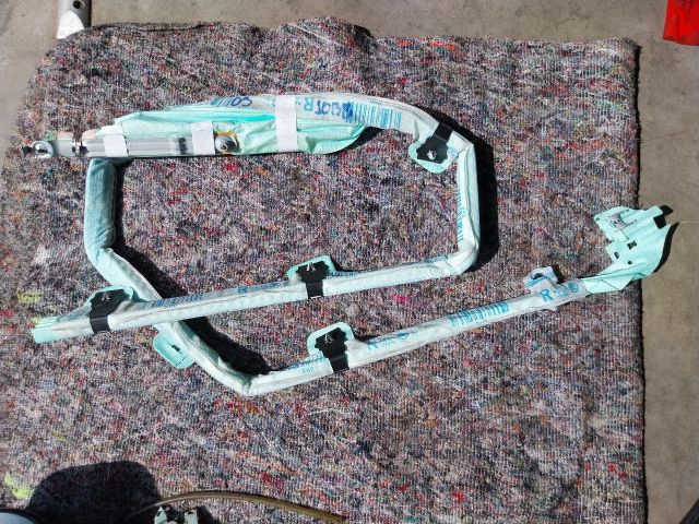 bontott SKODA OCTAVIA III Jobb Függönylégzsák és Oldallégzsák