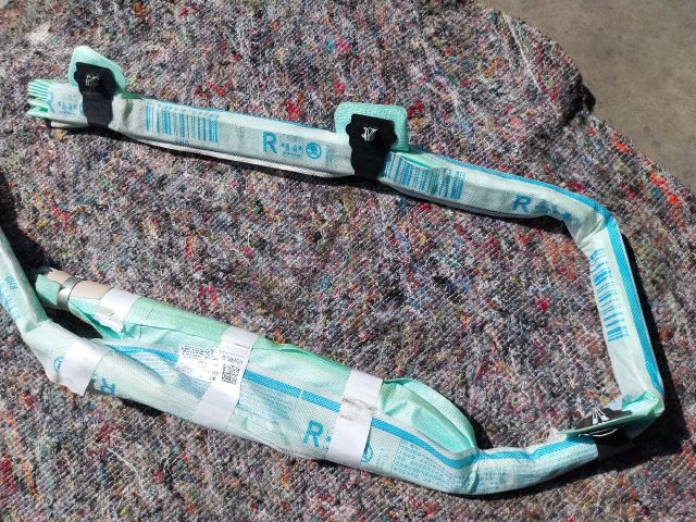 bontott SKODA OCTAVIA III Jobb Függönylégzsák és Oldallégzsák