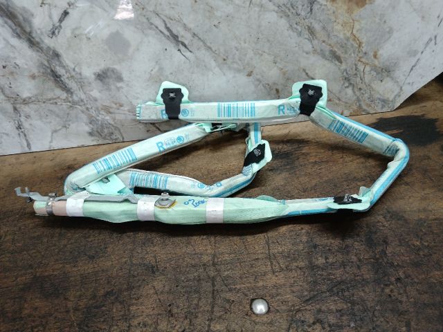 bontott SKODA OCTAVIA III Jobb Függönylégzsák és Oldallégzsák