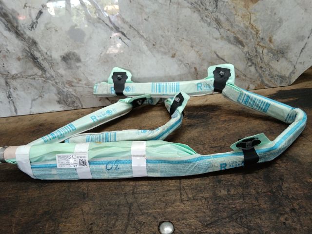 bontott SKODA OCTAVIA III Jobb Függönylégzsák és Oldallégzsák