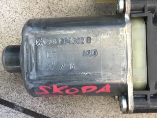 bontott SKODA OCTAVIA III Jobb hátsó Ablakemelő Motor