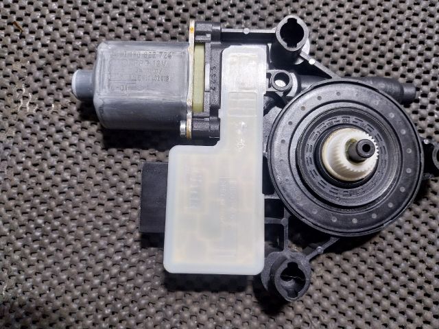 bontott SKODA OCTAVIA III Jobb hátsó Ablakemelő Motor