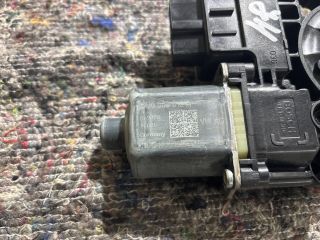 bontott SKODA OCTAVIA III Jobb hátsó Ablakemelő Motor